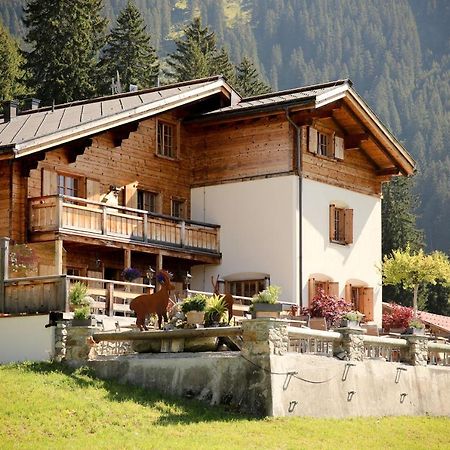 Berghaus Alpenroesli Hotel Klosters Kültér fotó